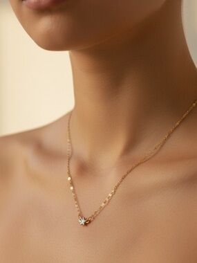 Delicate Gold Star Pendant Necklace